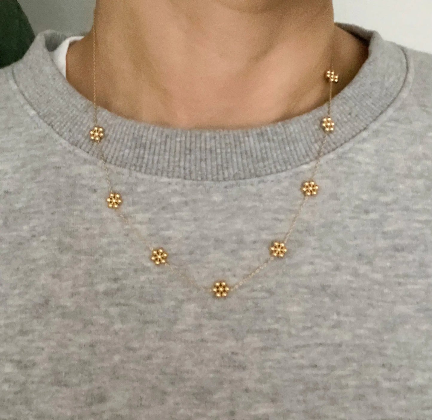 Dainty Golden Bead Flower Necklace Fuchsia Hercules