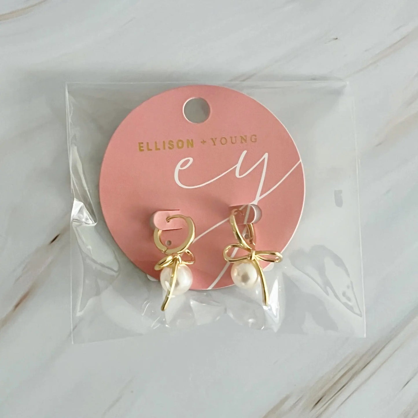 Bowed With Pearl Drop Earrings Fuchsia Hercules