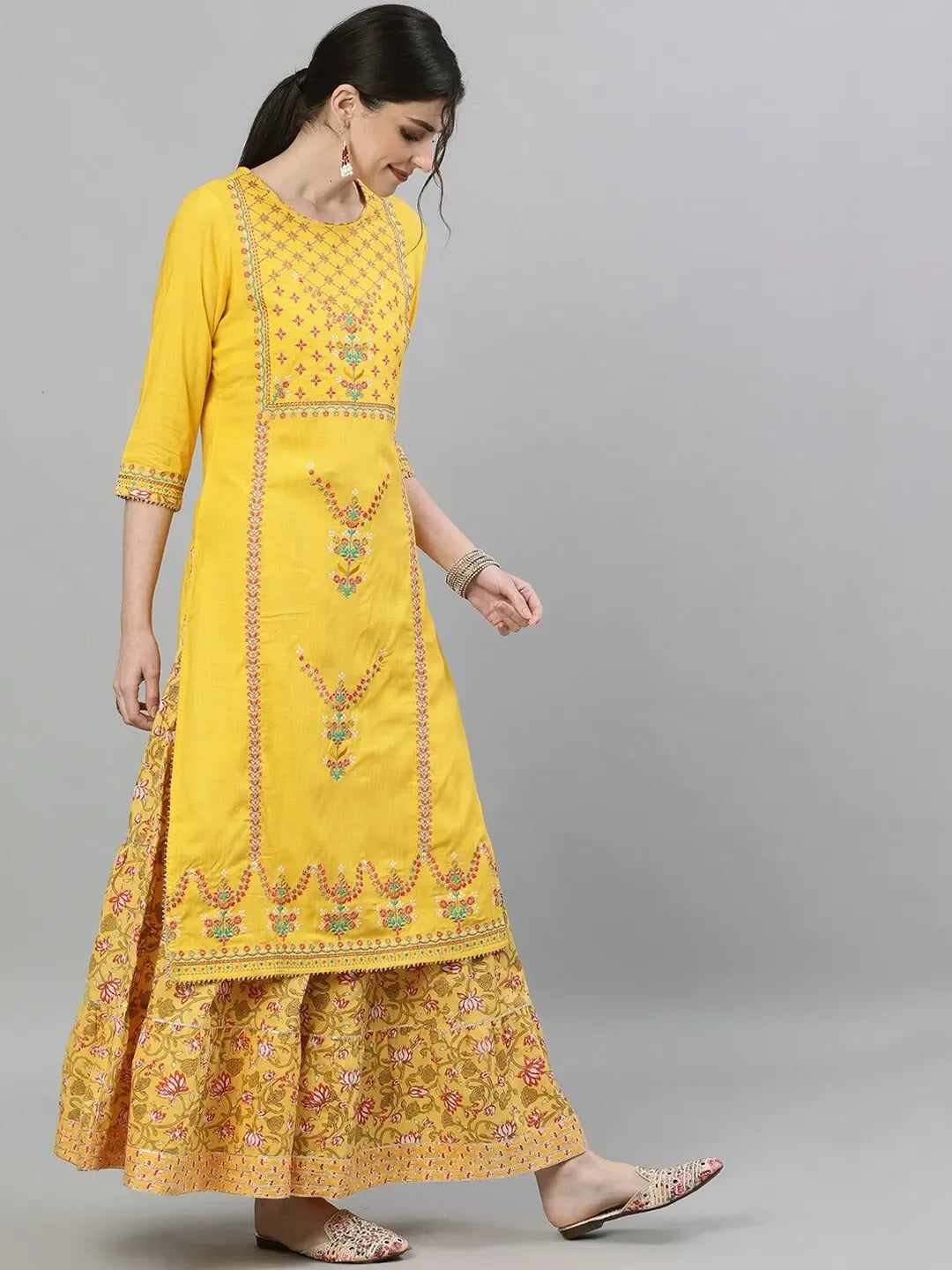Indian Saree New Style Women's Indian Sari Suit Cotton Silk Round Neck Long Print Daily Casual Yellow Suit
