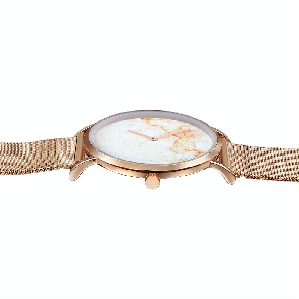 Stylish Women Quartz Watch with Gold Alloy Case and Stainless Steel Band - Round Dial - Wa0727D
