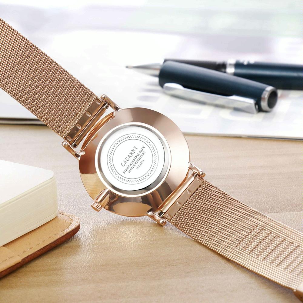 Stylish Women Quartz Watch with Gold Alloy Case and Stainless Steel Band - Round Dial - Wa0727D