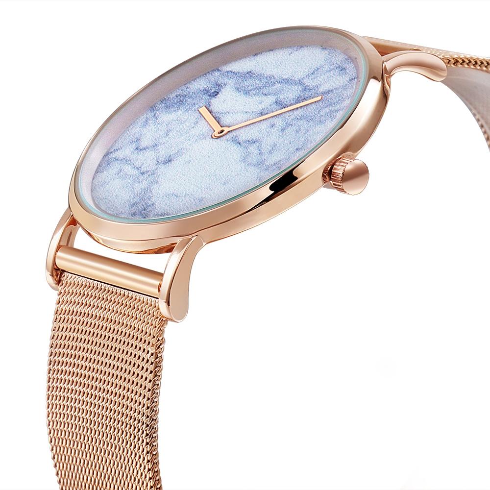 Stylish Women Quartz Watch with Gold Alloy Case and Stainless Steel Band - Round Dial - Wa0727D