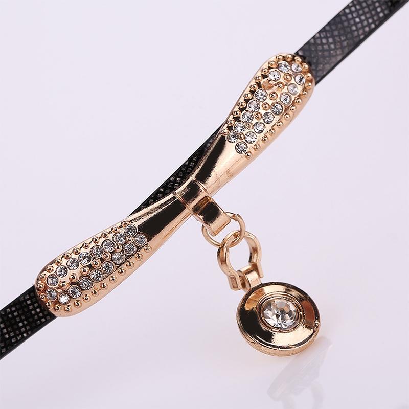 Stylish Leather Band Watch for Women - Casual Design - Dark Blue