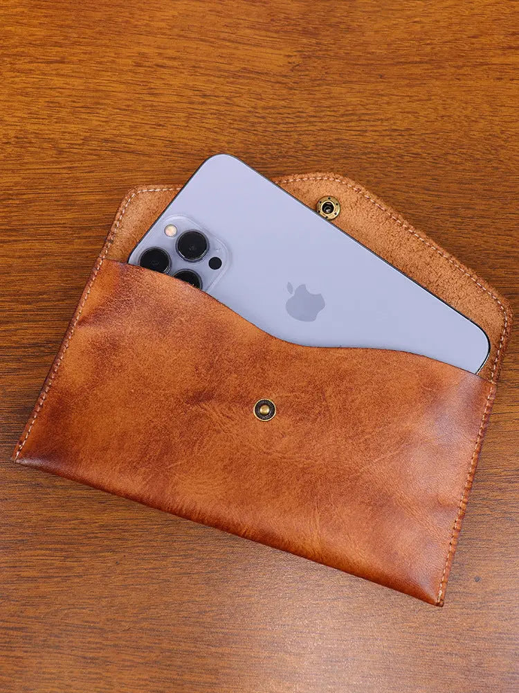 Light Brown Vintage Japanese Style Full-Grain Leather Phone Wallet - Slim Envelope Clutch for Women Femina Worldwide