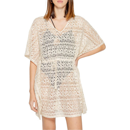 Vero Moda Beige Polyester Short
