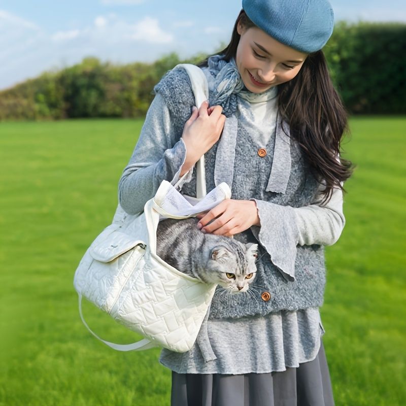 White cat carrier bag, cat transportation, quilted cat carrier, cat travel, pet care, cat supplies, Australian pet carrier, cat travel bag