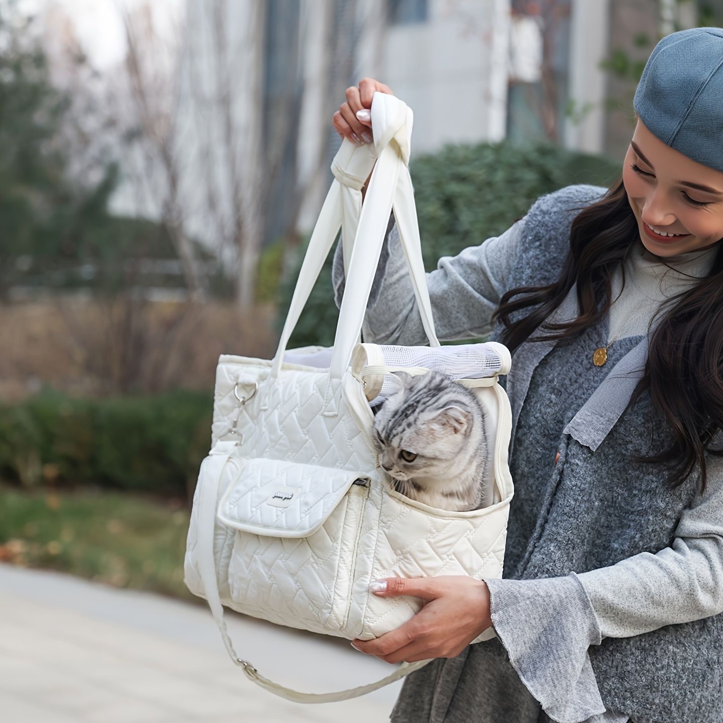 White cat carrier bag, cat transportation, quilted cat carrier, cat travel, pet care, cat supplies, Australian pet carrier, cat travel bag