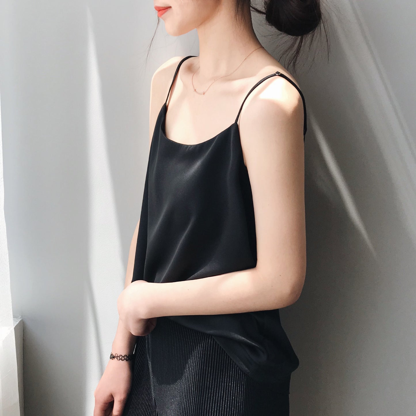 Summer New Inner Wear Single Wear Textured Satin Spaghetti Strap Small Sling Vest For Women