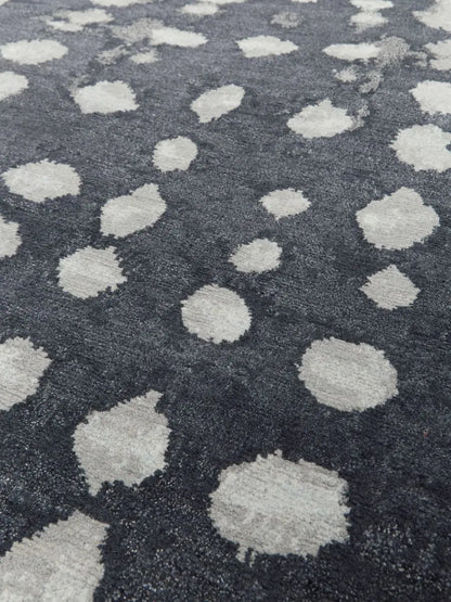 Serenix Luxury Hand-tufted Rug – 100% New Zealand Wool (Artisan-Made) Amber Eros